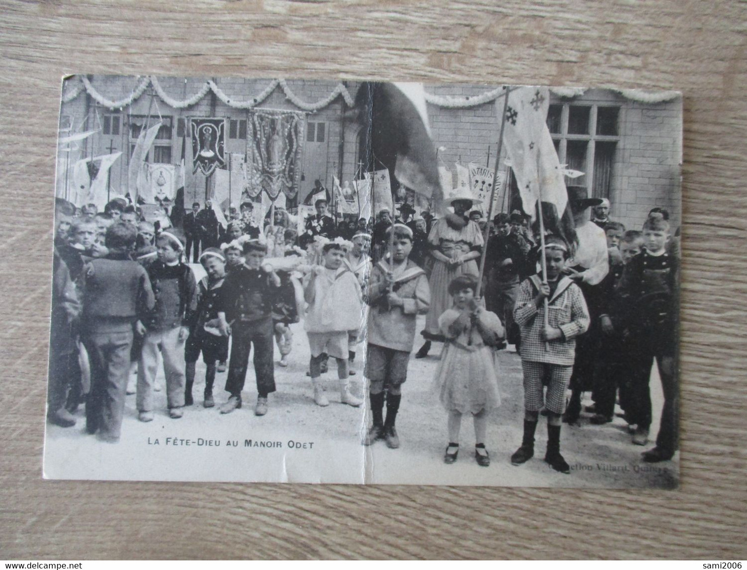 29 ERGUE GABERIC LA FETE DIEU AU MANOIR ODET ANIMEE ENFANTS - Ergué-Gabéric