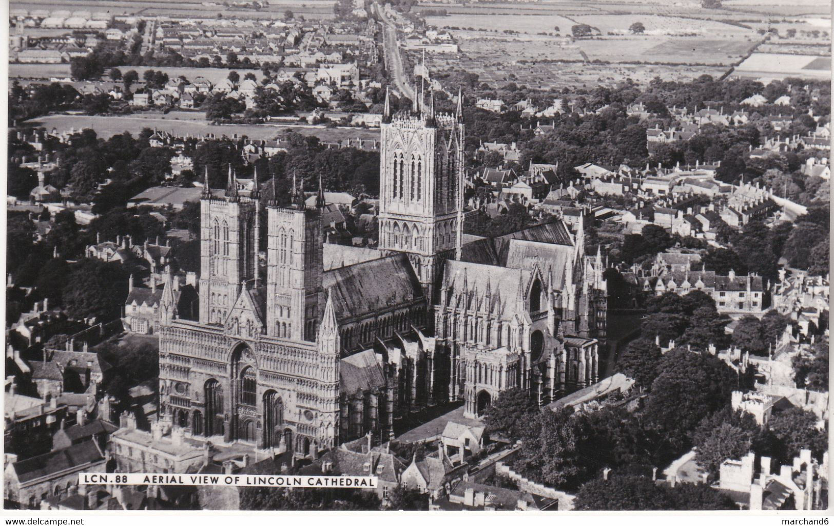 Aerial View Of Lincoln Cathedral édition F Frith - Lincoln