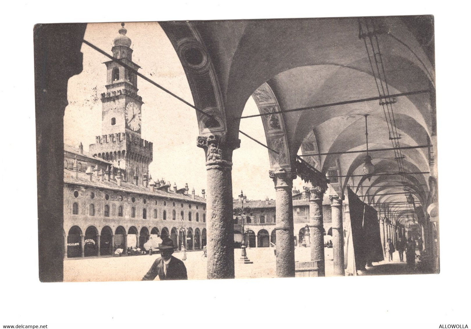 16210" VIGEVANO-PORTICI-PIAZZA DUCALE " ANIMATA-VERA FOTO-CART.POST.SPED.1915 - Vigevano
