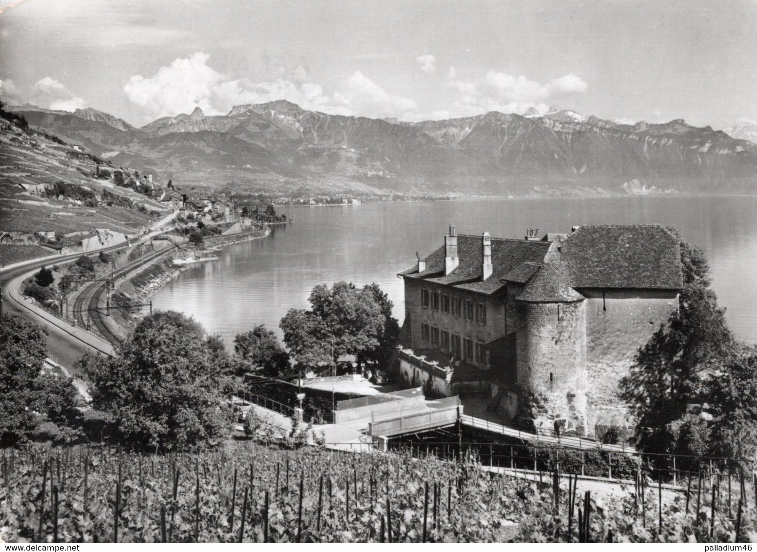 VAUD CHATEAU DE GLEROLLES - Circulé - Rolle