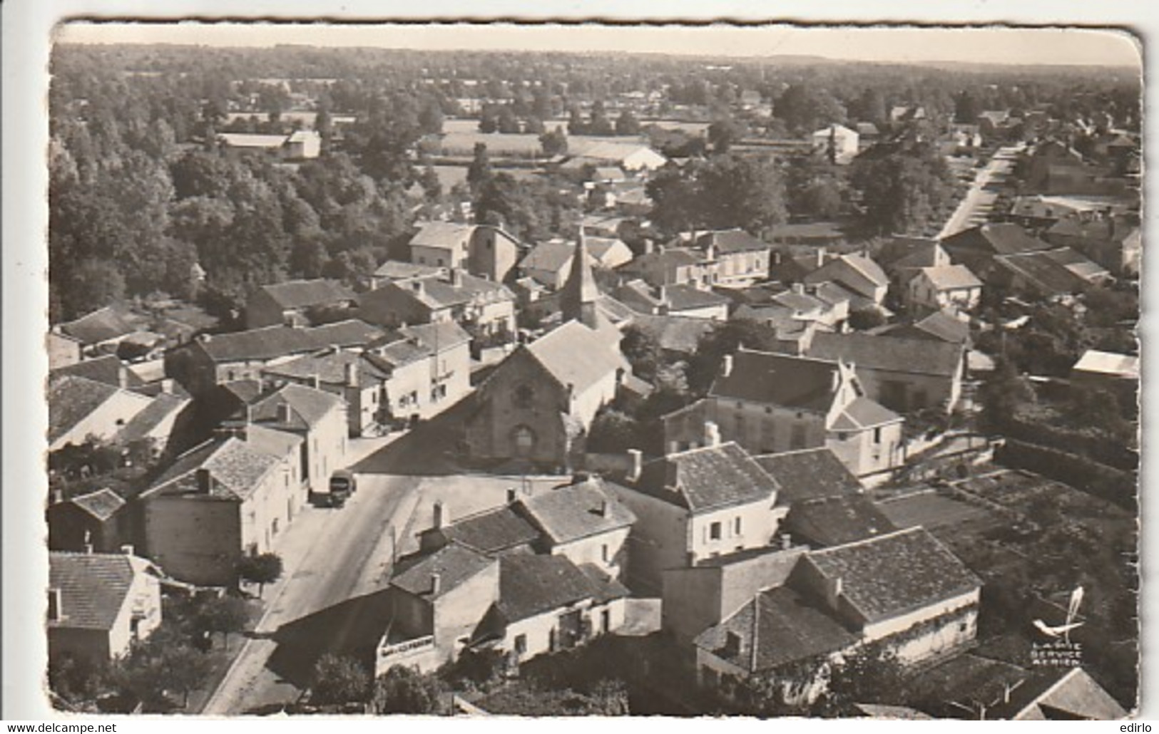 ***  87  ***   MEZIERES SUR ISSOIRE  Avion Au Dessus De  Vue Générale - Meziere Sur Issoire