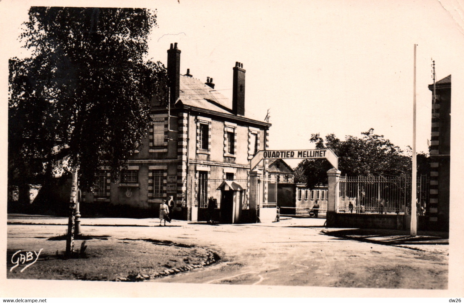 Caserne - Nantes - Quartier Mellinet - Edition Artaud - Carte Gaby N° 142 De 1955 - Casernes