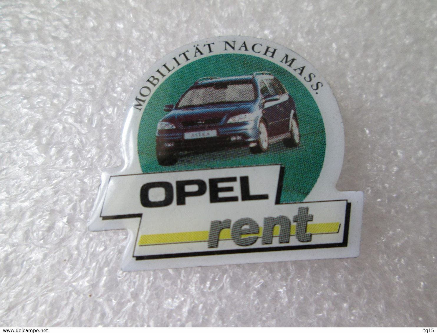 PIN'S    OPEL   RENT    ASTRA BREAK - Opel
