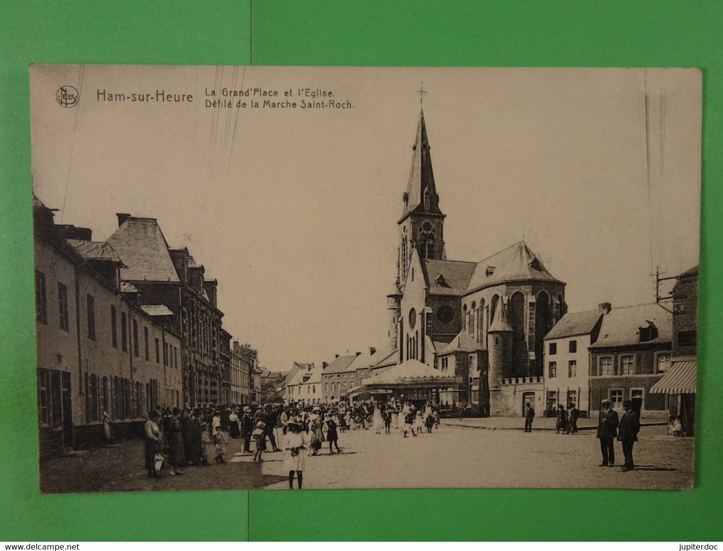 Ham-sur-Heure La Grand'Place Et L'Eglise Défilé De La Marche Saint-Roch - Ham-sur-Heure-Nalinnes