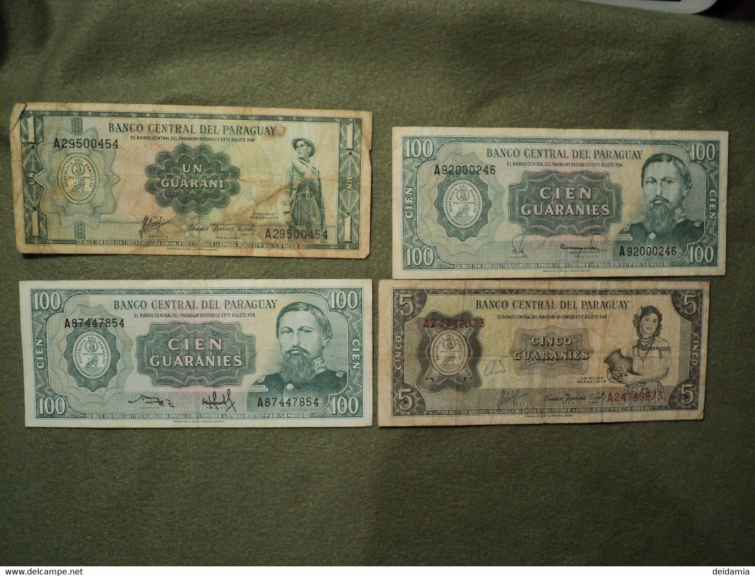 PARAGUAY. LOT DE 4 BILLETS DE BANQUE DIFFERENTS. ANNEES 60 / 80 - Paraguay