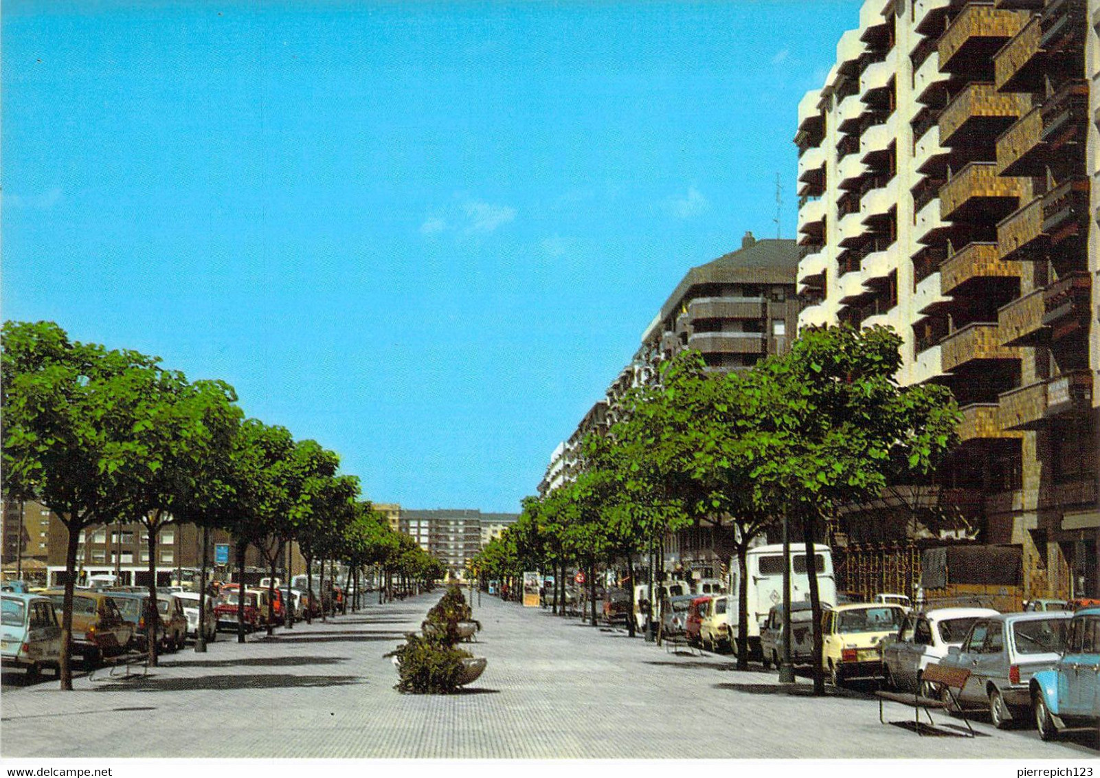 Vitoria - Avenue Généralissime - Álava (Vitoria)