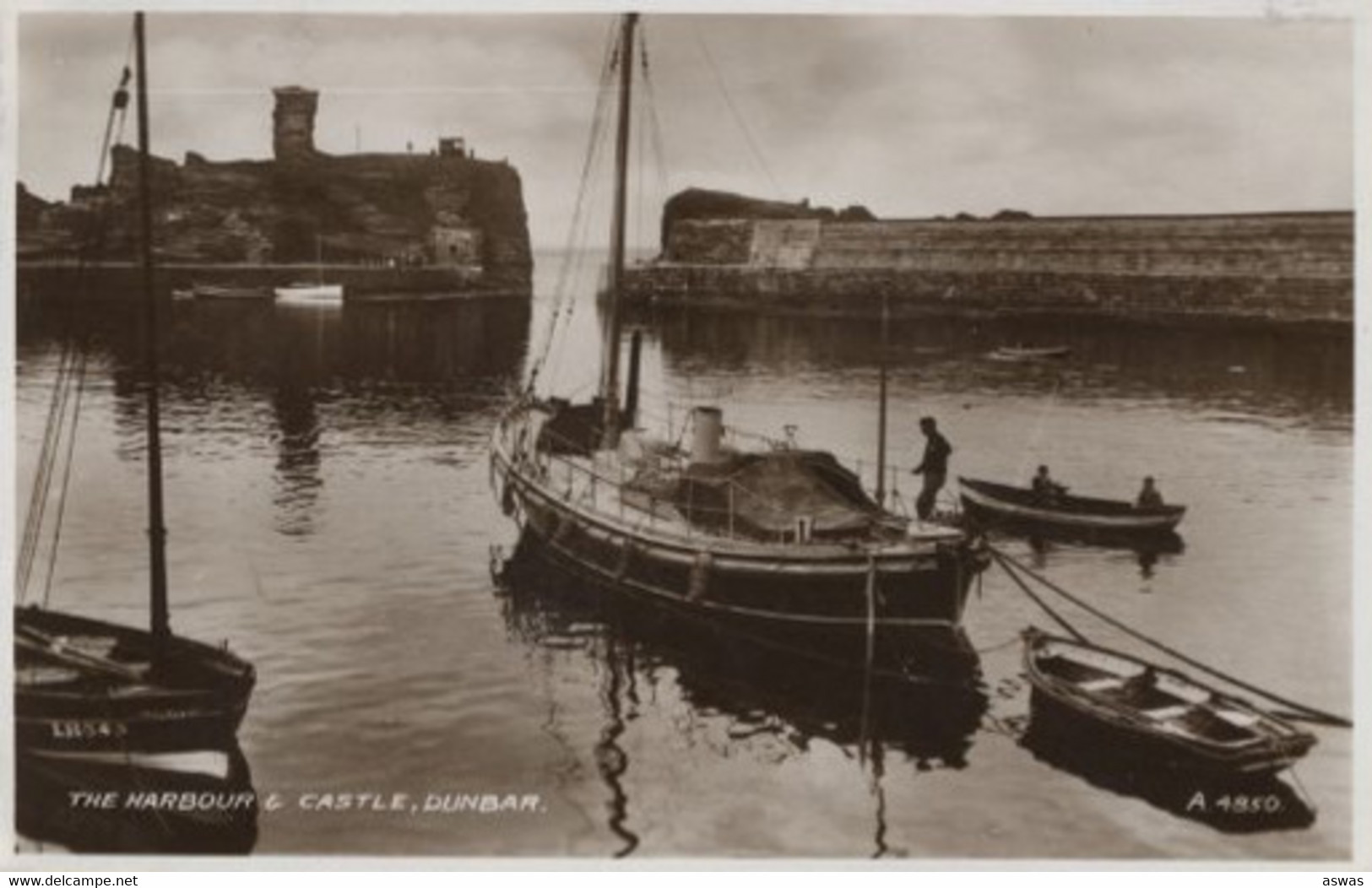 RPPC: STEAM BOAT IN THE HARBOUR, CASTLE IN BCKGROUND, DUNBAR ~ ANIMATED ~ Pu1938 - East Lothian