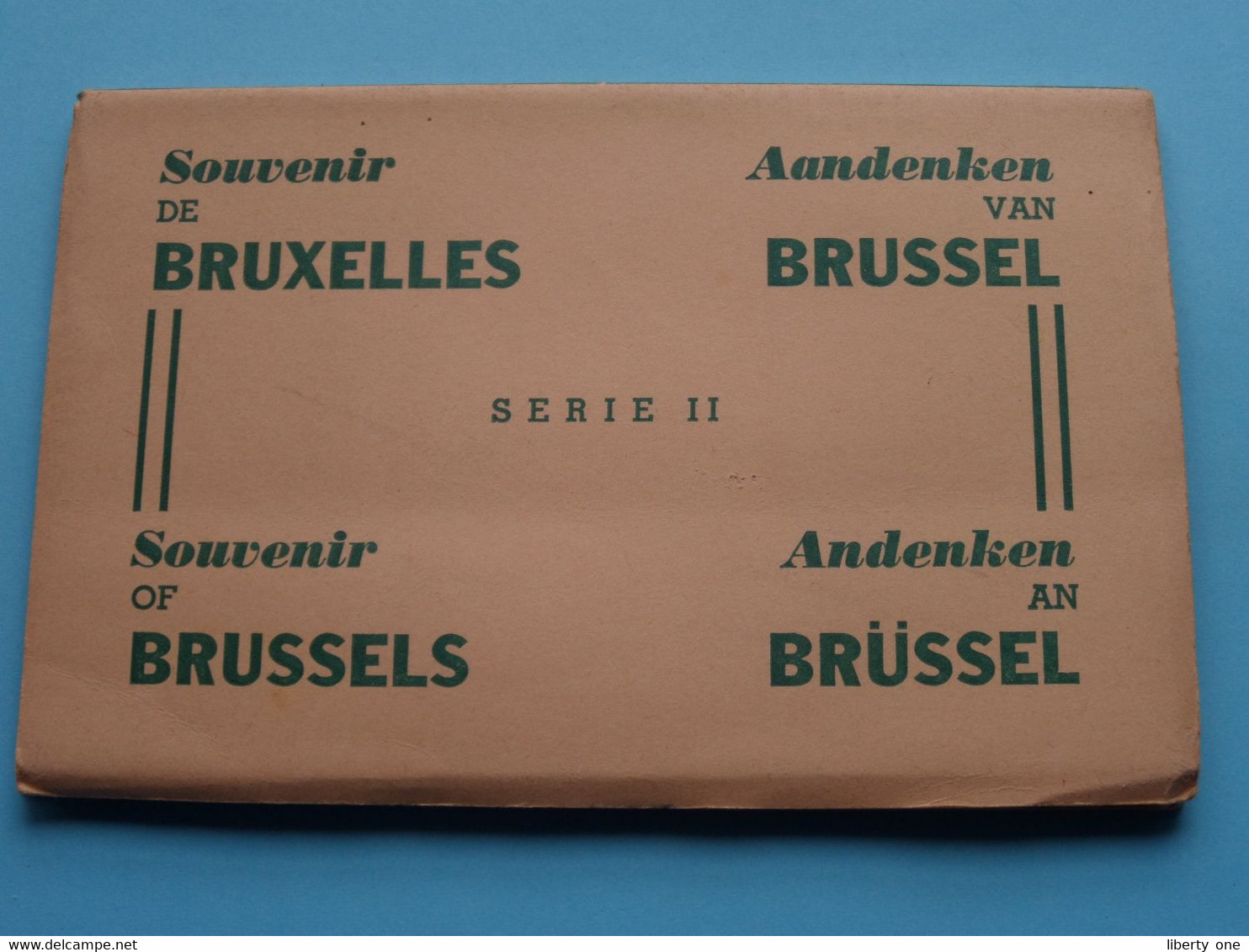 Souvenir / Aandenken / Andenken An BRÜSSEL - BRUXELLES ( Carnet De 10 Cartes ) Anno 19?? ( Zie / Voir Scan ) SERIE II - Lotti, Serie, Collezioni