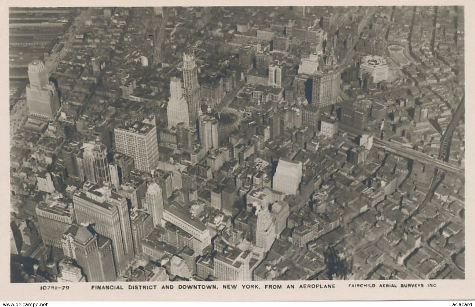 Real Photo New York Aerial View From An Aeroplane Financial District And Downtown - Autres Monuments, édifices