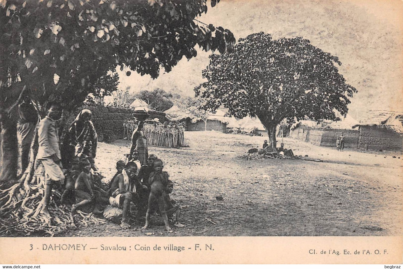 SAVALOU   COIN DE VILLAGE - Dahomey