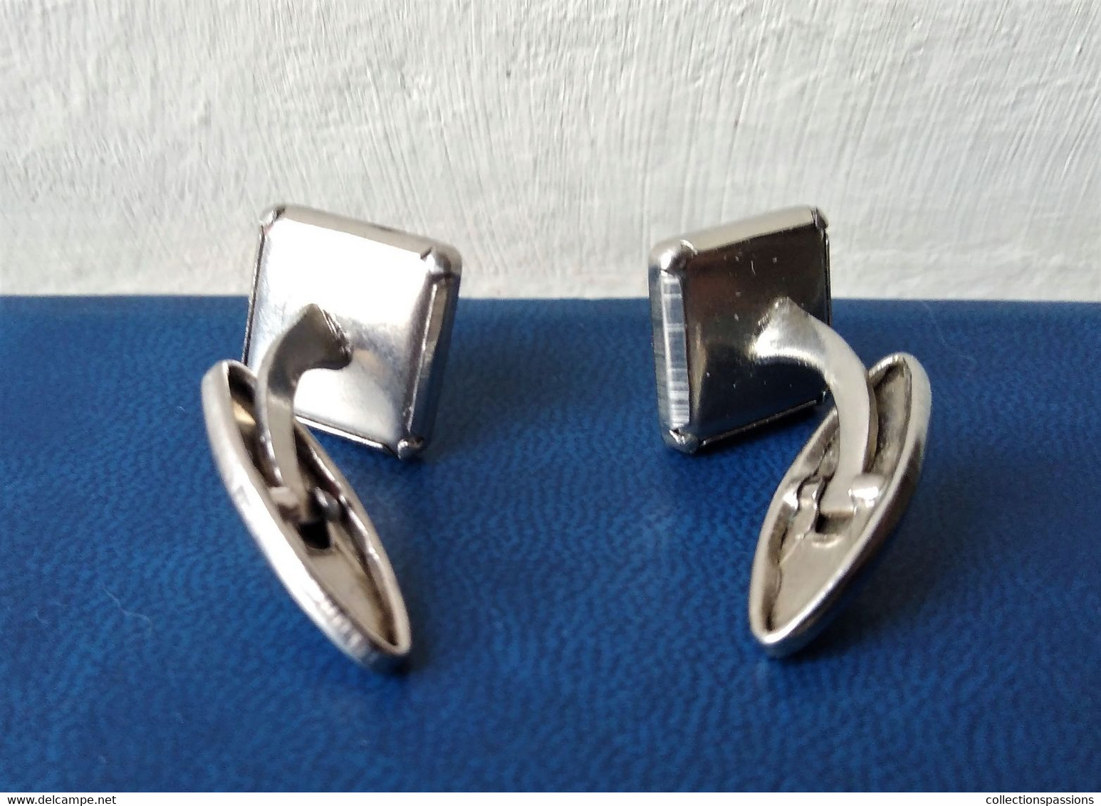 - Ancienne Paire De Boutons De Manchettes - - Cuff Links & Studs