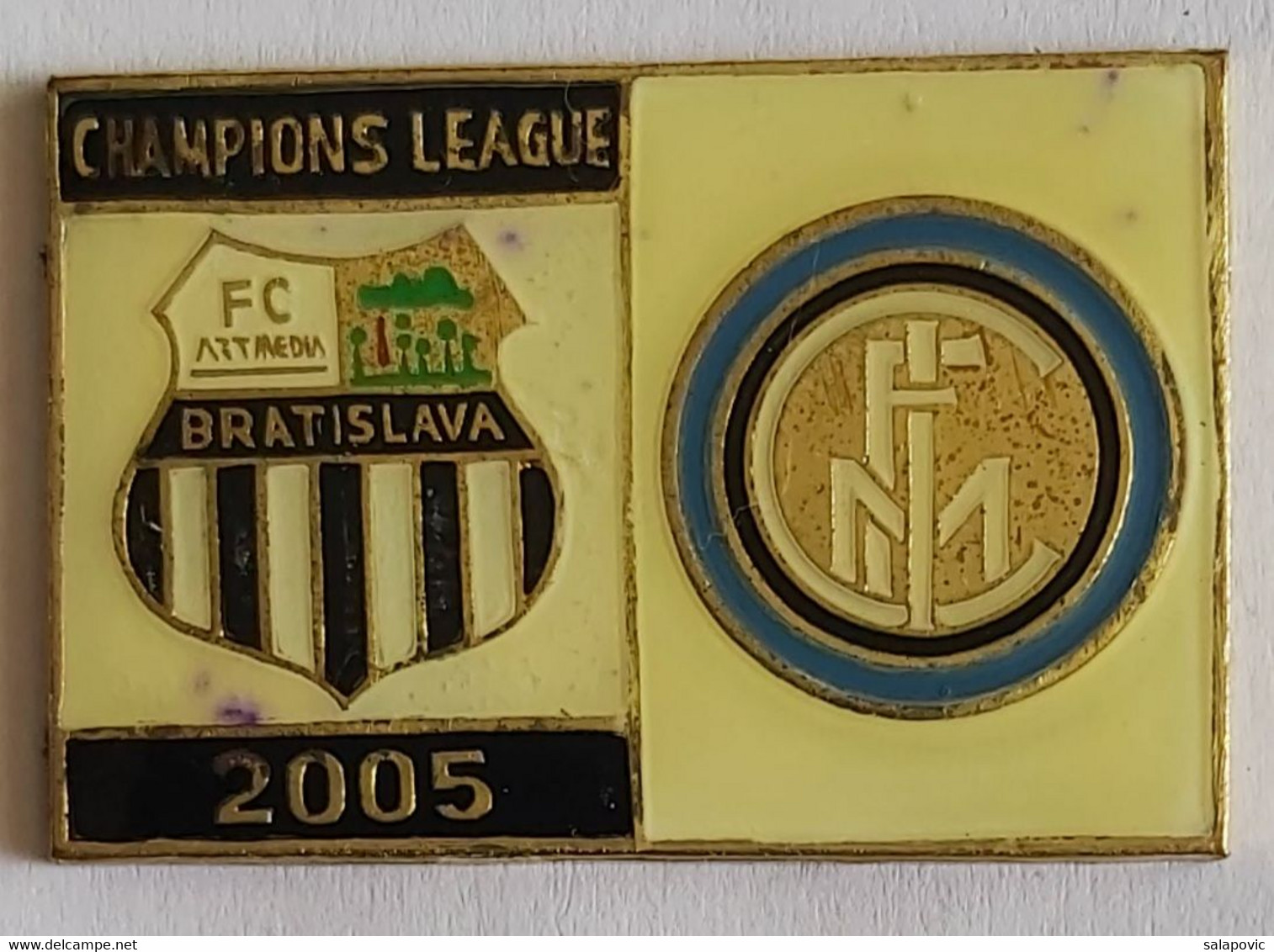 Artmedia Bratislava Vs Inter Milan. UEFA Cham Football Soccer Club Fussball Calcio Futbol Futebol PINS BADGES A4/3 - Football