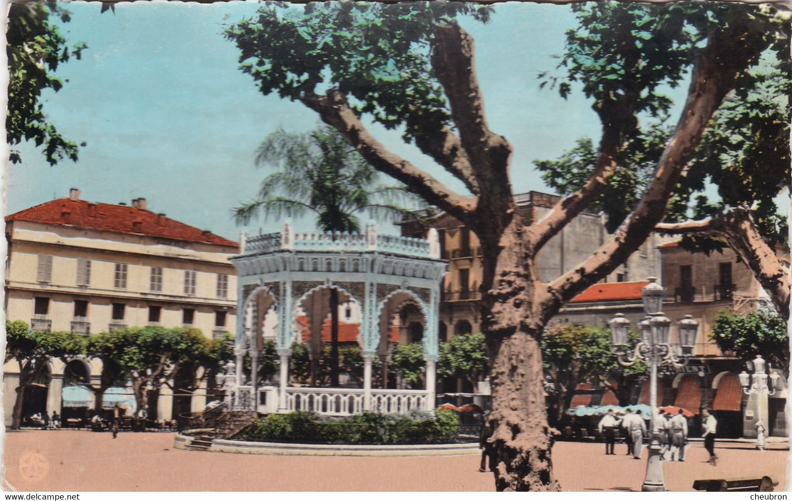 ALGERIE. BLIDA . LA PLACE GEORGES CLEMENCEAU. ANNEES 50 COULEUR - Blida