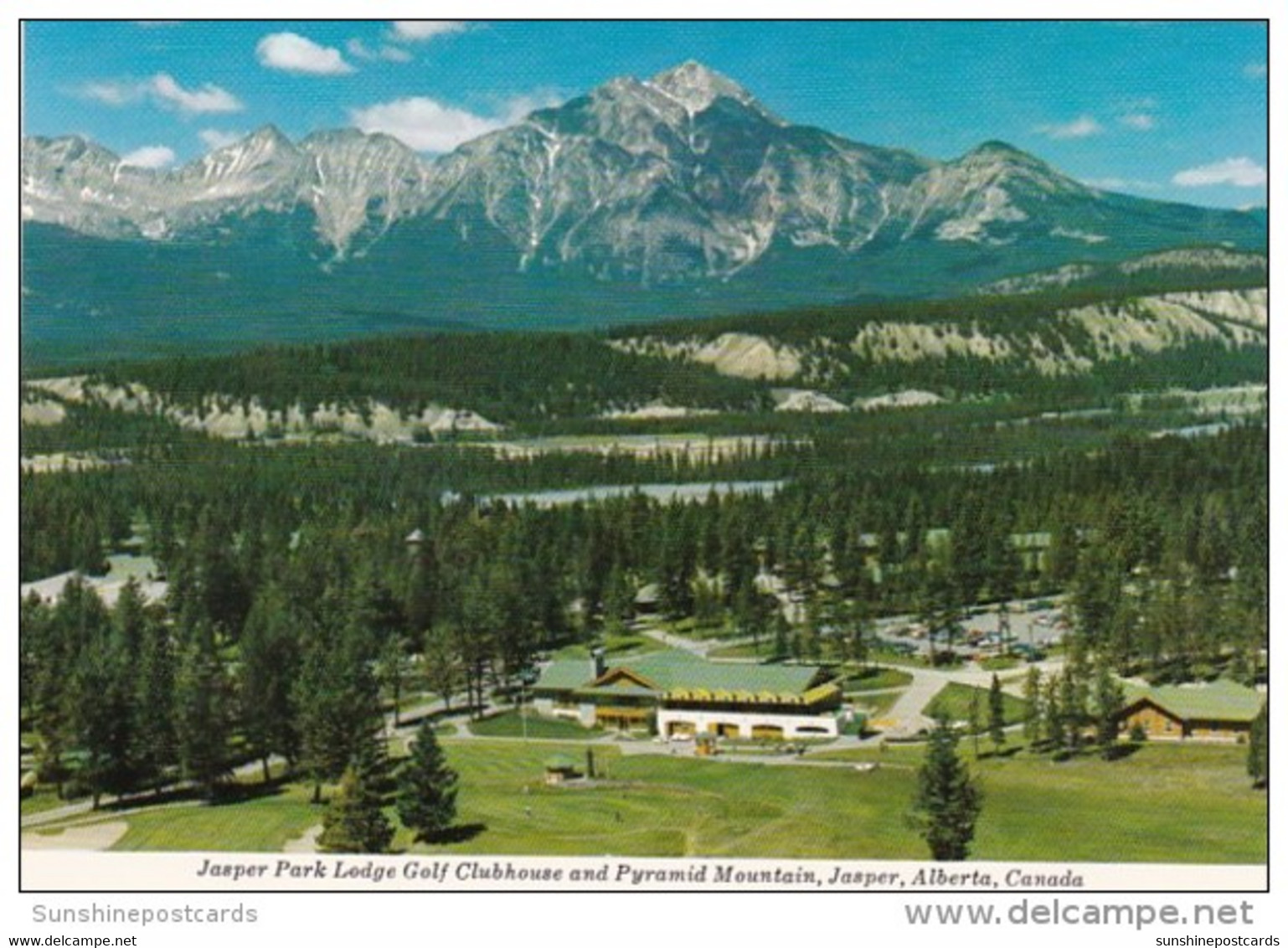 Canada Alberta Jasper Park Lodge Golf Clubhouse And Pyramid Mountain - Jasper