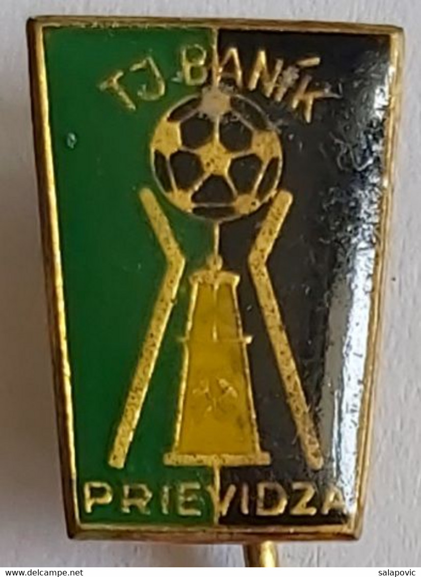 TJ BANIK PRIEVIDZA Czech Republic  Football Soccer Club Fussball Calcio Futbol Futebol PINS BADGES A4/3 - Football