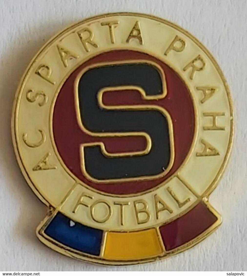 Slavia Praha Czech Republic  Football Soccer Club Fussball Calcio Futbol Futebol PINS BADGES A4/3 - Football