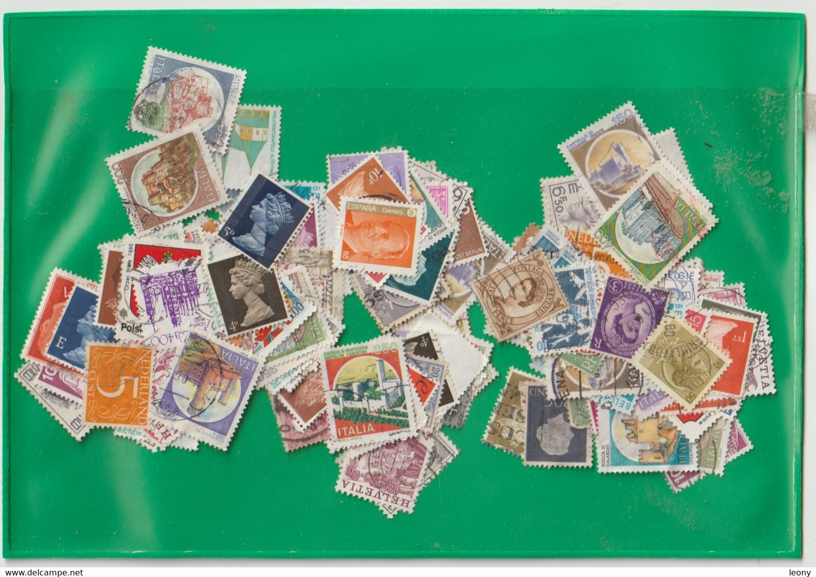 DESTOCKAGE IMPORTANT  Environ + De 1000  TIMBRES  DIVERS  D' EUROPE - OBLITERES - Lots & Kiloware (mixtures) - Min. 1000 Stamps