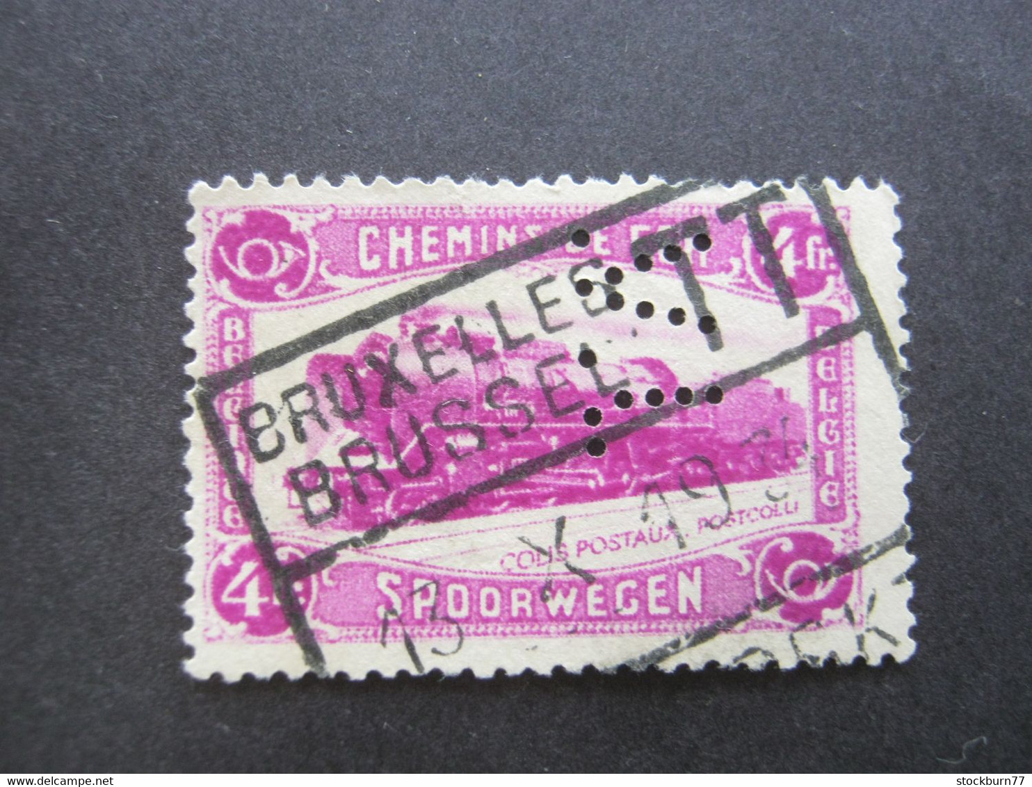 BELGIEN     ,  FIRMENLOCHUNG , Perfin, Perfore , 2 Scans  ,  Selten - 1951-..