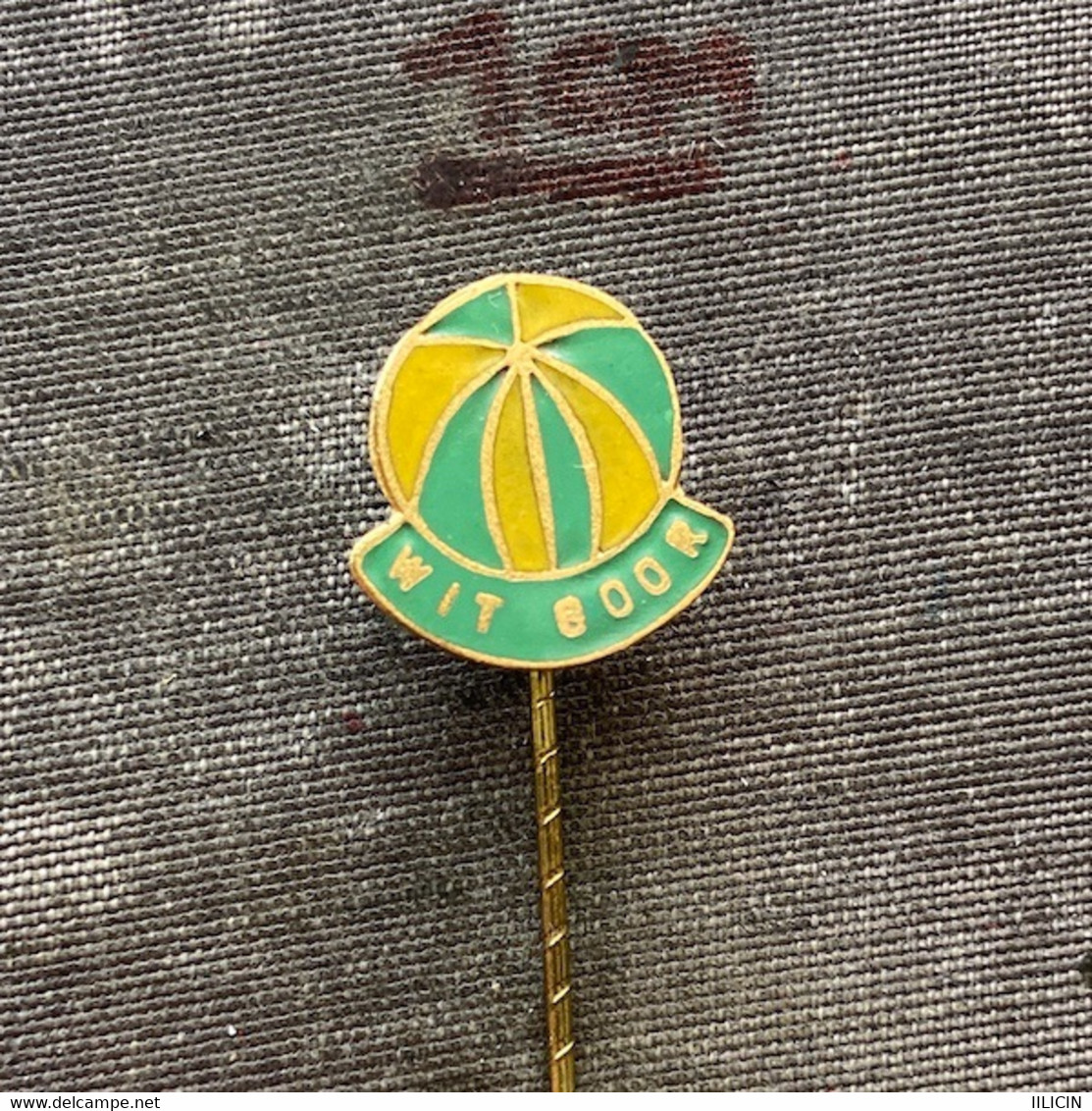 Badge Pin ZN011451 - Football Soccer Calcio Belgium KFC Witgoor Sport Dessel - Football