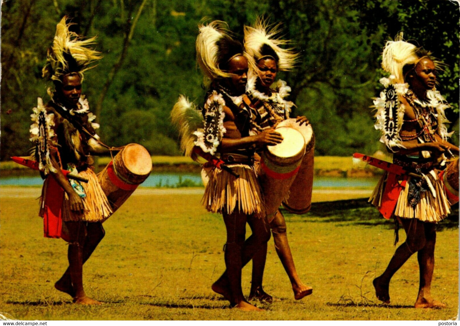 Kenia - Postkaart - Chuka Dancers - EEA: 1301 - Stempel: ? - Naar: Walnut Creek - USA - Zegels: Agate En Kyanite - British East Africa