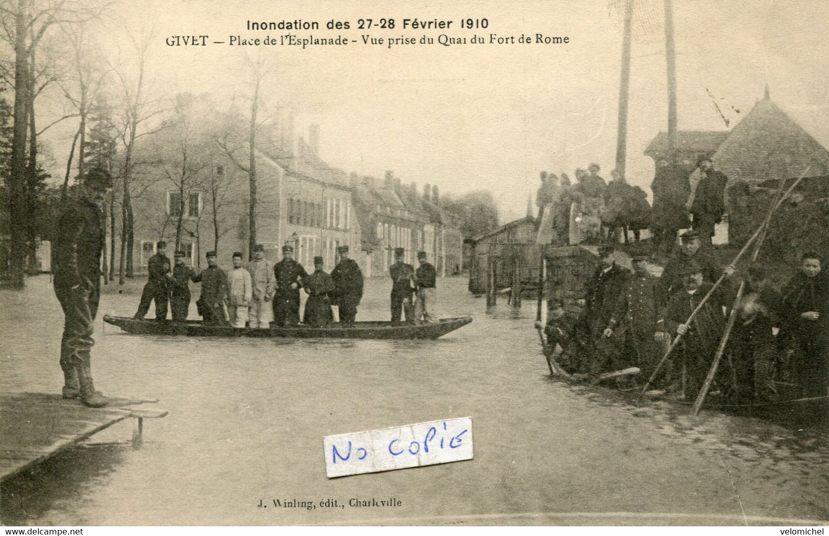 GIVET. Inondation 1910 Place De L'esplanade. Vue Prise Du Quai Du Fort De France - Givet