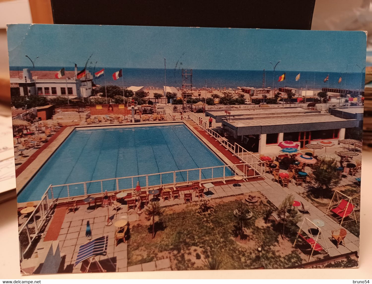 Cartolina  Barletta Complesso Alberghiero Helios Residence 1972 La Piscina - Barletta