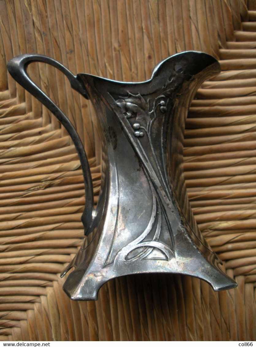 1900 Pot à Crème New Art Nouveau Argent Ou Métal Argenté Jugendstil Houx Décoré WMF Württembergische Metallwarenfabrik - Argenterie