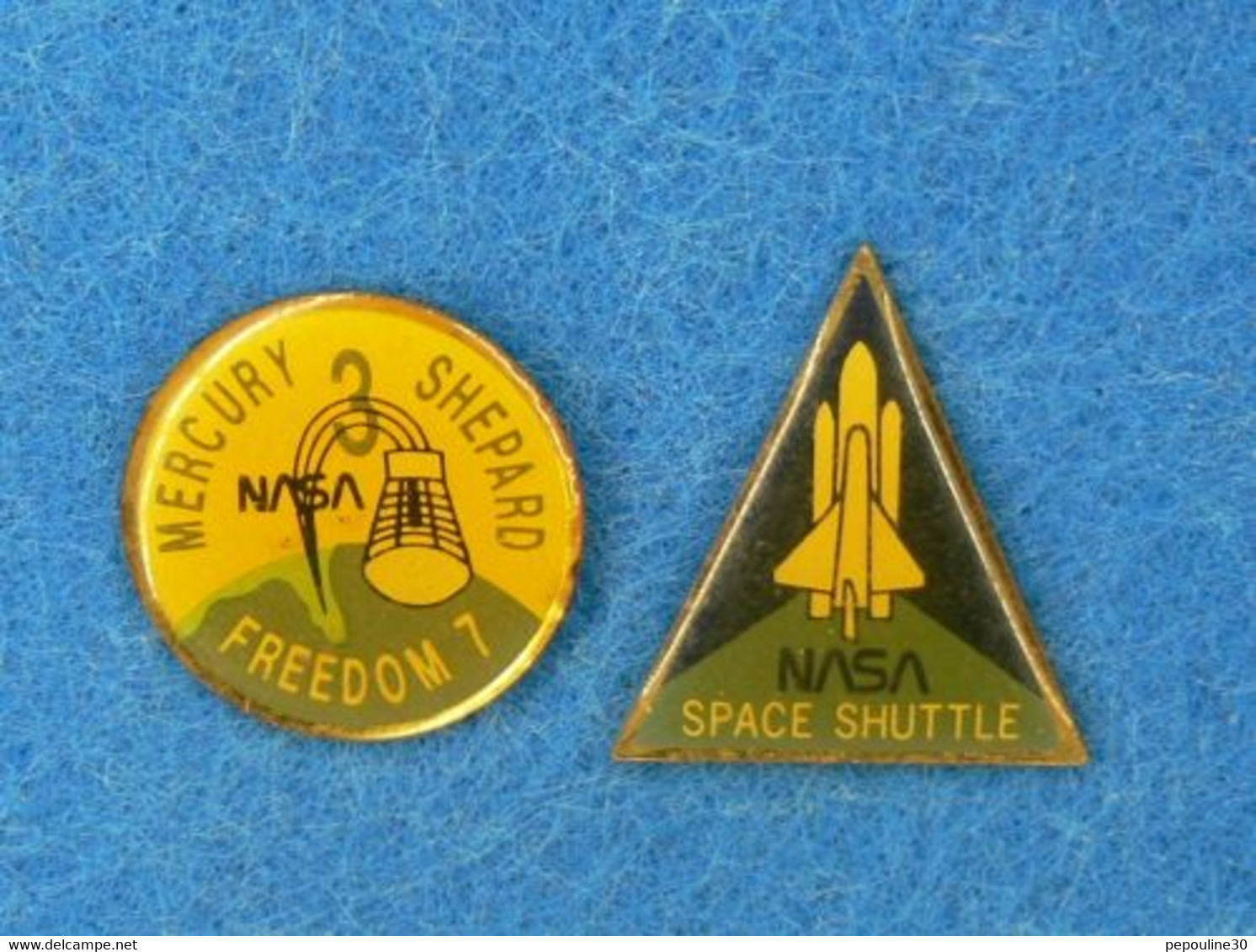 2 PIN'S //  ** NASA SPACE SHUTTLE / SHEPARD MERCURY FREEDOM 7 ** - Space