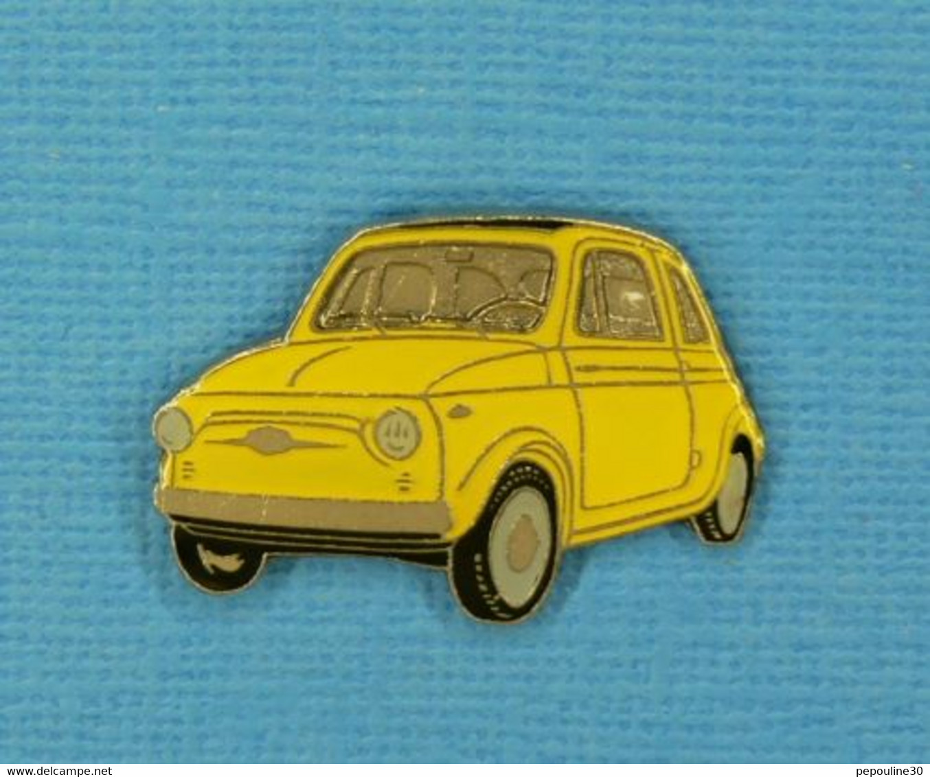 1 PIN'S //  ** VOITURE CITADINE / LA FIAT 500 ** - Fiat