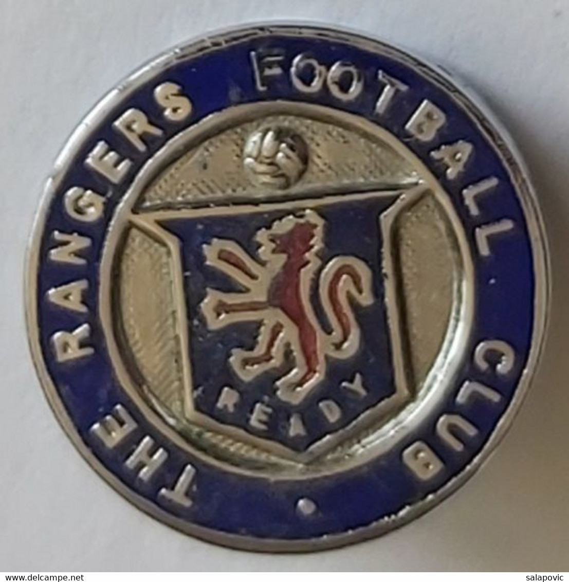 Rangers FC Glasgow Scotland  Football Soccer Club Fussball Calcio Futbol Futebol PINS BADGES A4/4 - Football