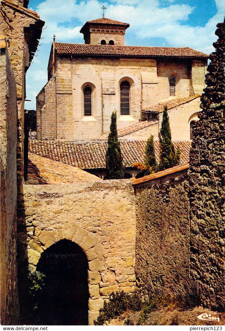 11 - Saint Hilaire De L'Aude - L'église Et Le Porche Du Cloître - Saint Hilaire