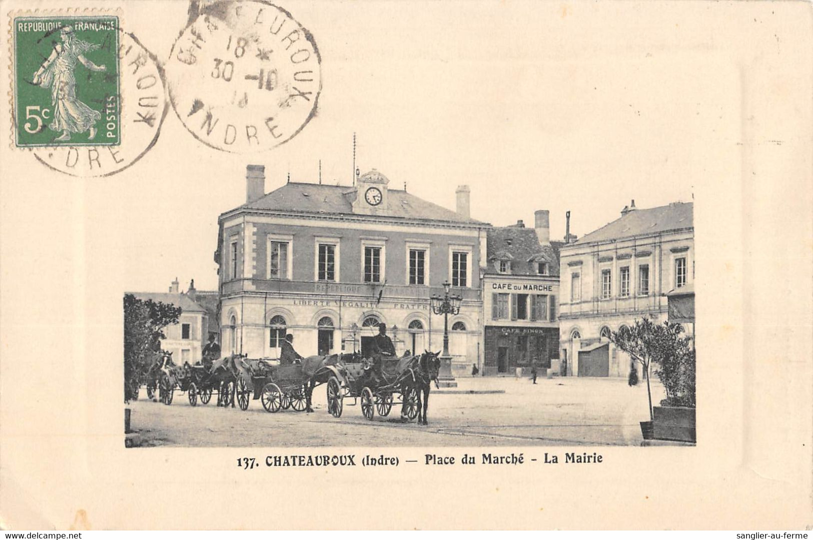 CPA 36 CHATEAUROUX PLACE DU MARCHE LA MAIRIE - Chateauroux