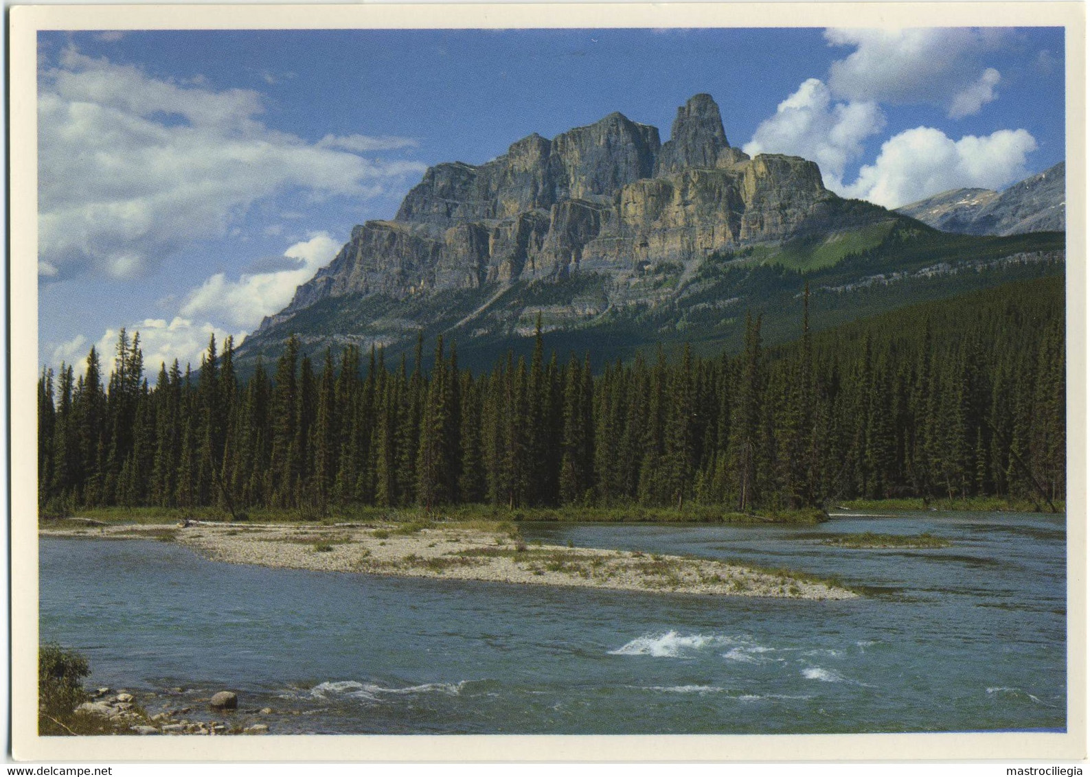 CANADA  BANFF  Castle Mountain - Cartes Modernes