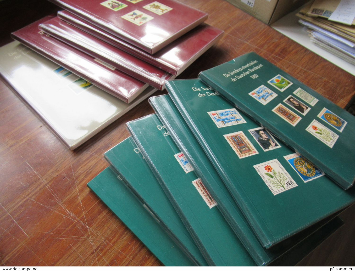 BRD Posten Jahrbücher 1974 - 1983 + 1980 (6x) + 1981 (4x) + 1978 + 1997 - 2000 Katalogwert 1650€ insg. 25 Stück!!