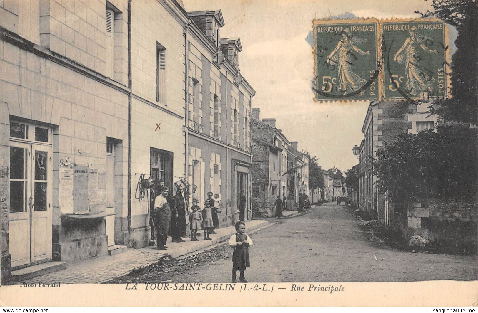 CPA 37 LA TOUR SAINT GELIN RUE PRINCIPALE - Autres & Non Classés