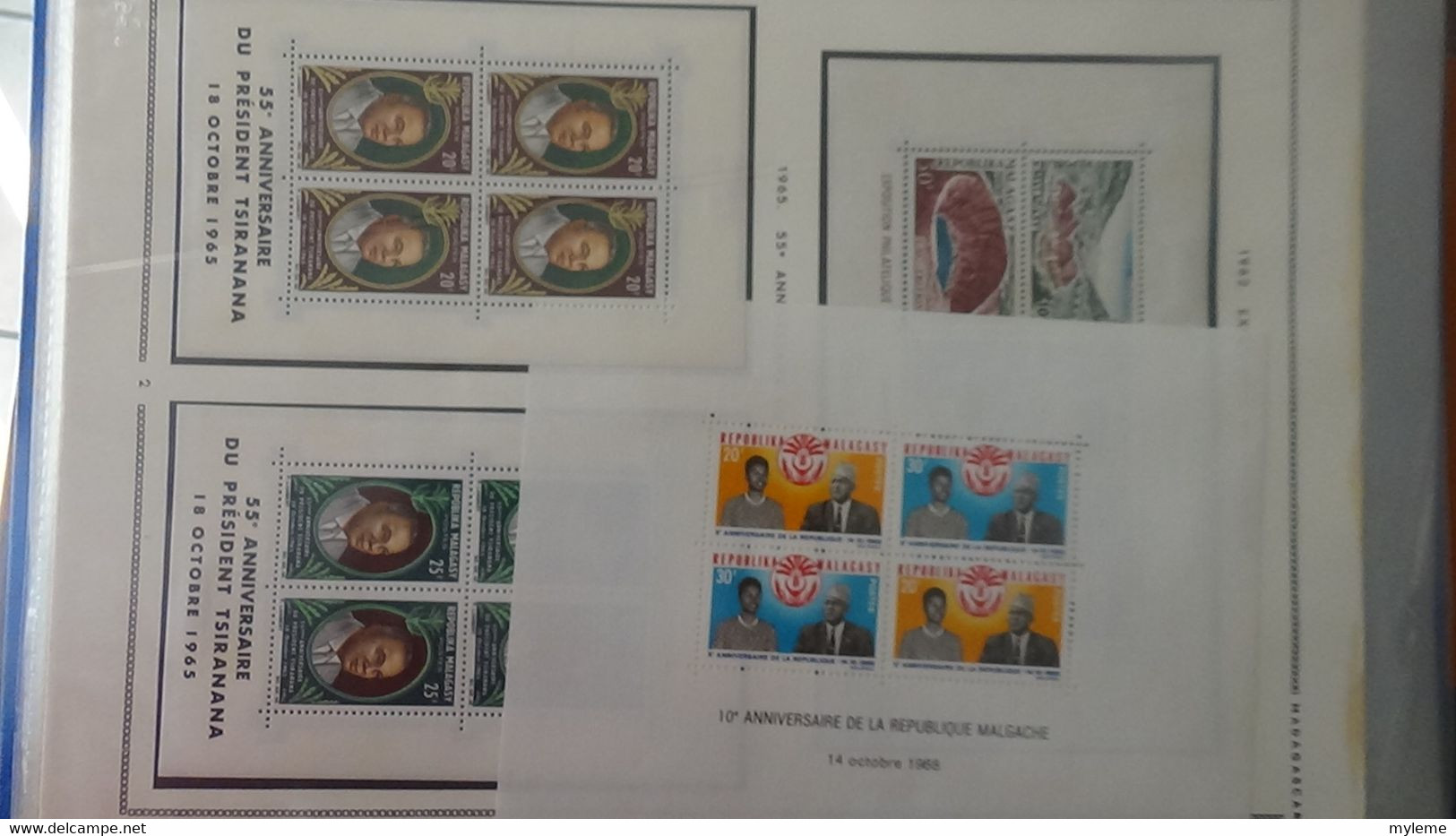 AD65 Collection en classeur de timbres et blocs ** et * de Haute Volta, Madagascar et Mali ...  A saisir !!!