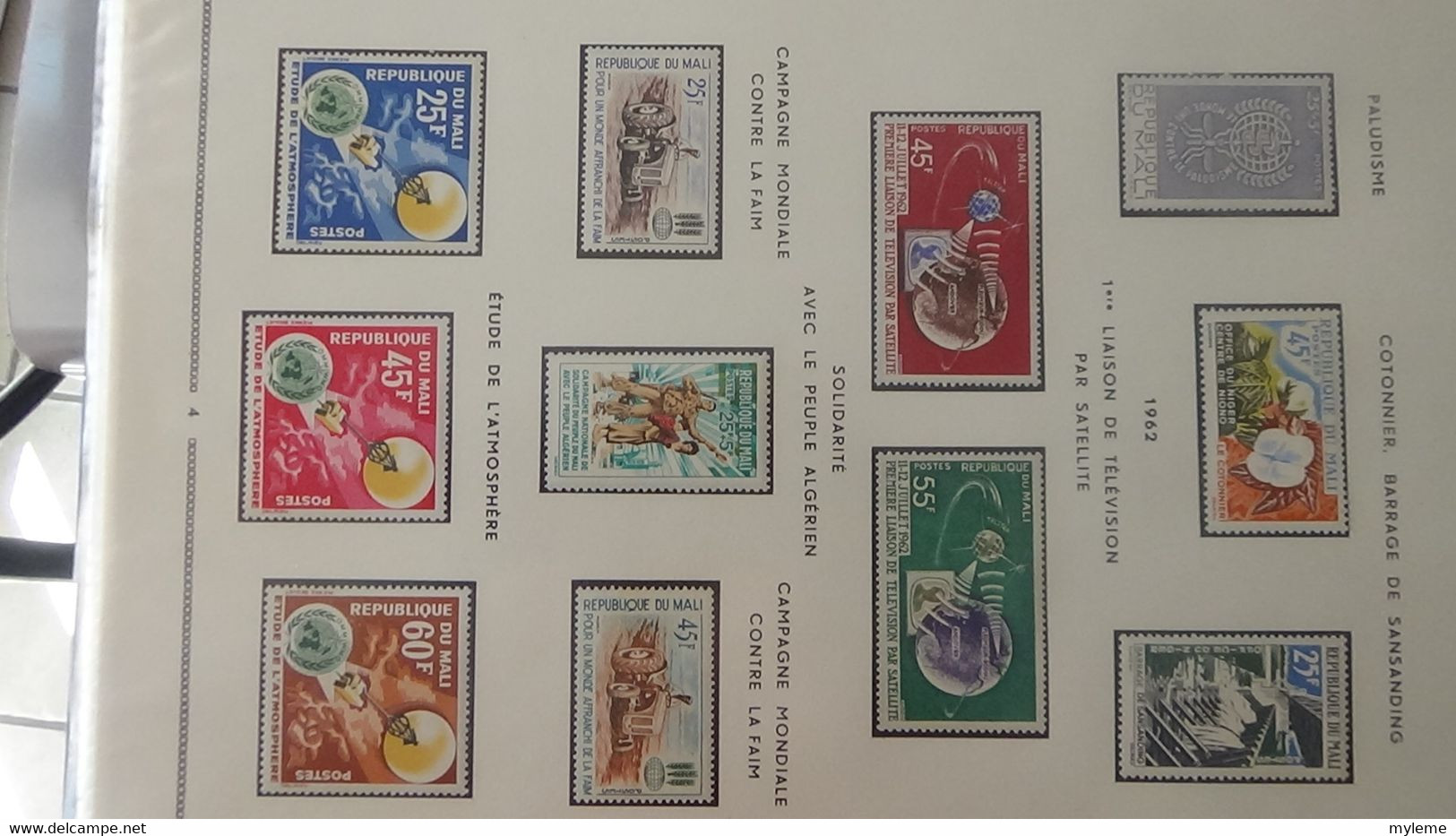 AD65 Collection en classeur de timbres et blocs ** et * de Haute Volta, Madagascar et Mali ...  A saisir !!!