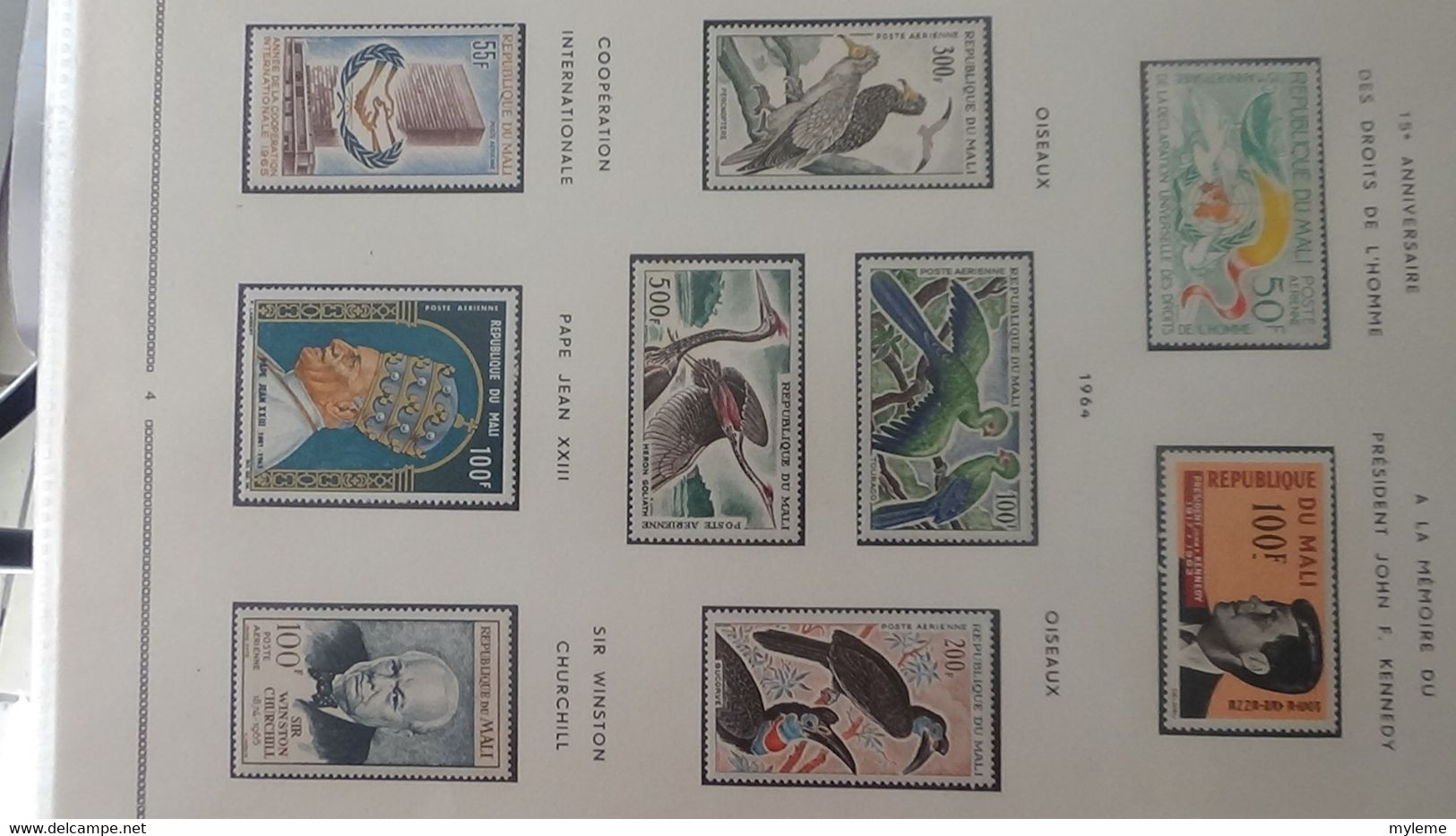 AD65 Collection en classeur de timbres et blocs ** et * de Haute Volta, Madagascar et Mali ...  A saisir !!!