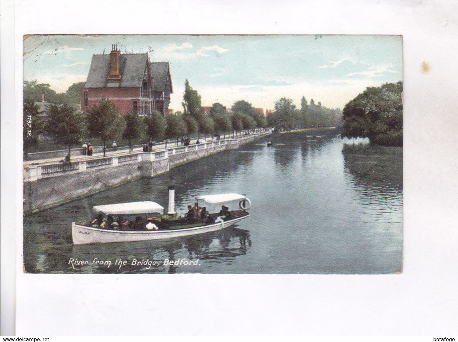 CPA  BEDFORD, RVER FROMTHE BRIDGE (voir Timbre) - Bedford
