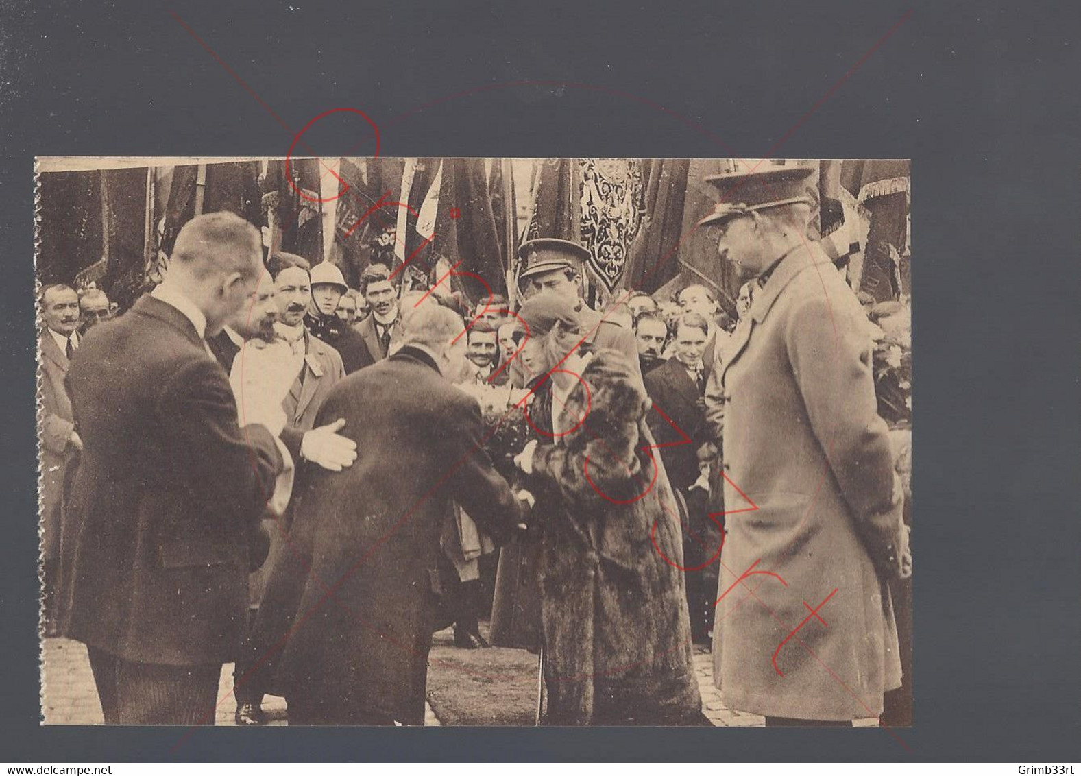 Bruxelles - La Reine Reçoit Des Fleurs D'un Invalide, M Loriaux De Jumet - Postkaart - Feiern, Ereignisse