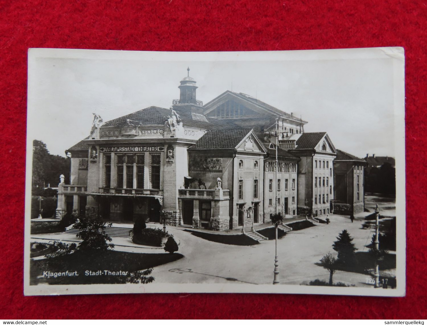 AK: Klagenfurt, Stadt Theater, Gelaufen 22. 11. 1941 (Nr.839) - Oberdrauburg