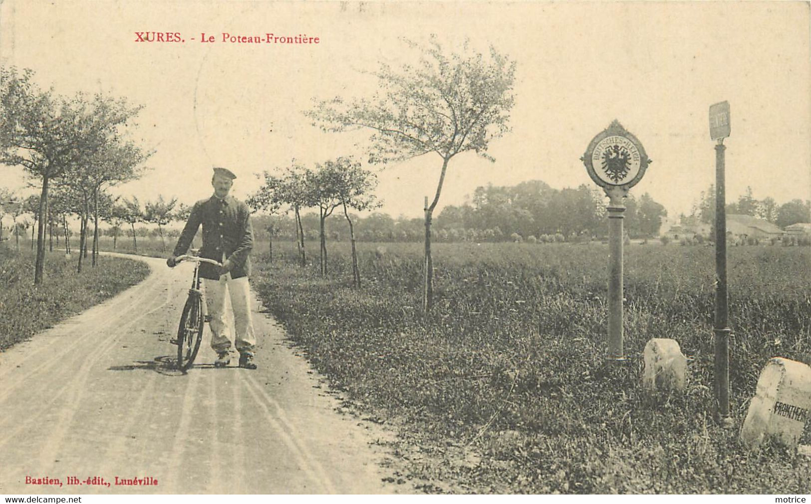 XURES - Le Poteau-Frontière, Douanier. (cachet Militaire) - Douane