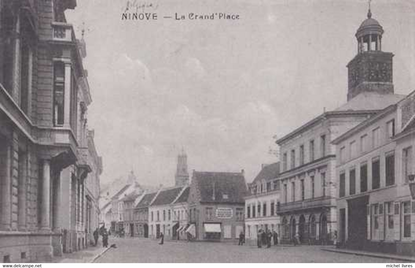 Ninove - La Grand' Place - Circulé - Animée - TBE - Ninove