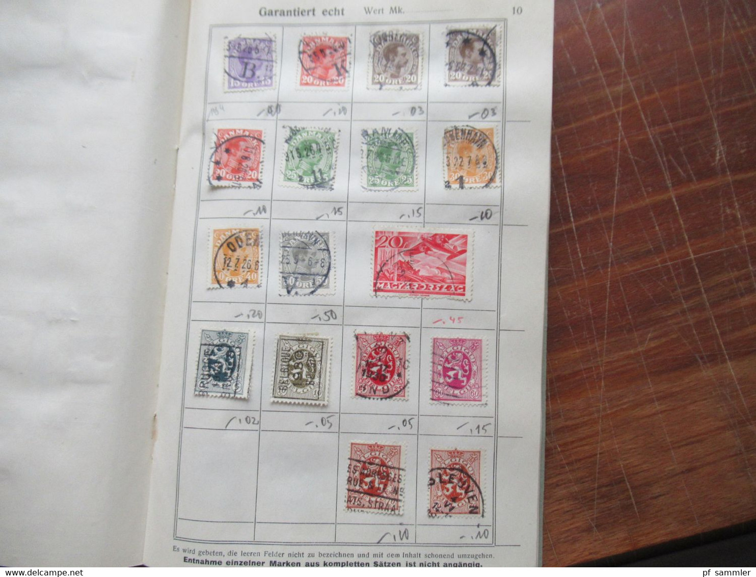 Briefmarken altes Tauschheft / Tauschsendung mit einigen gestempelten Marken / 1x Frankreich Sage mit Perfin