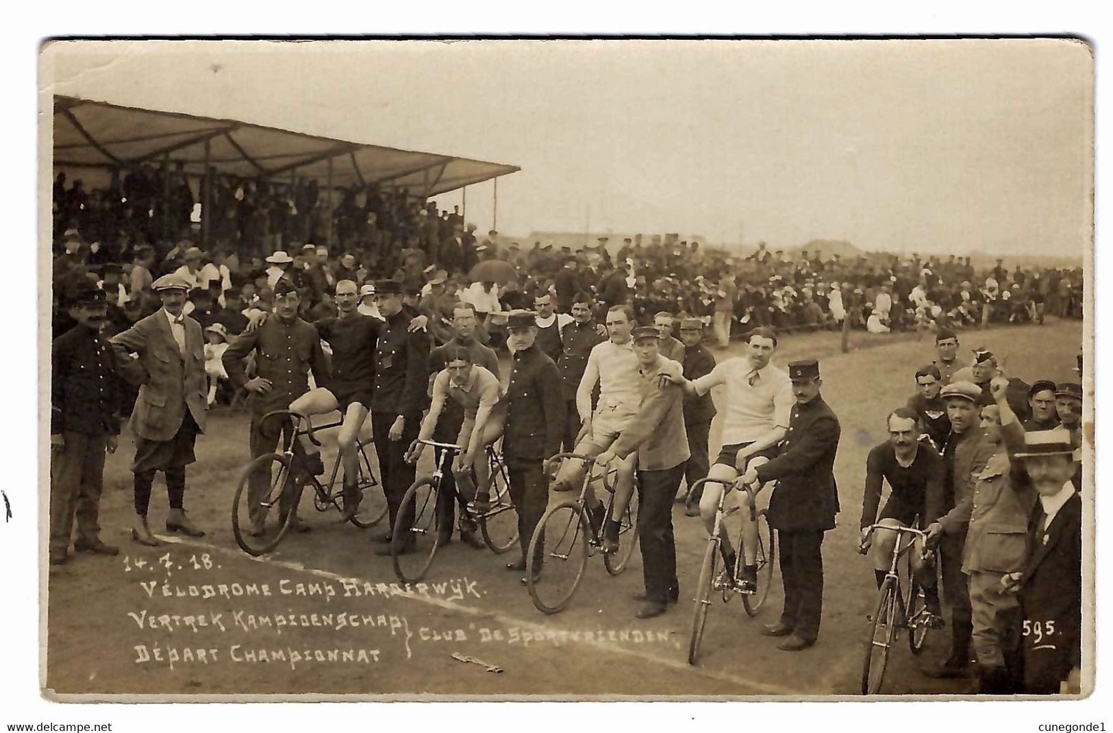 RARE Carte Photo Cyclisme 14-7-1918 Vélodrome Camp HARDERWIJK - Départ Championnat - Belle Animation - 2 Scans - Harderwijk