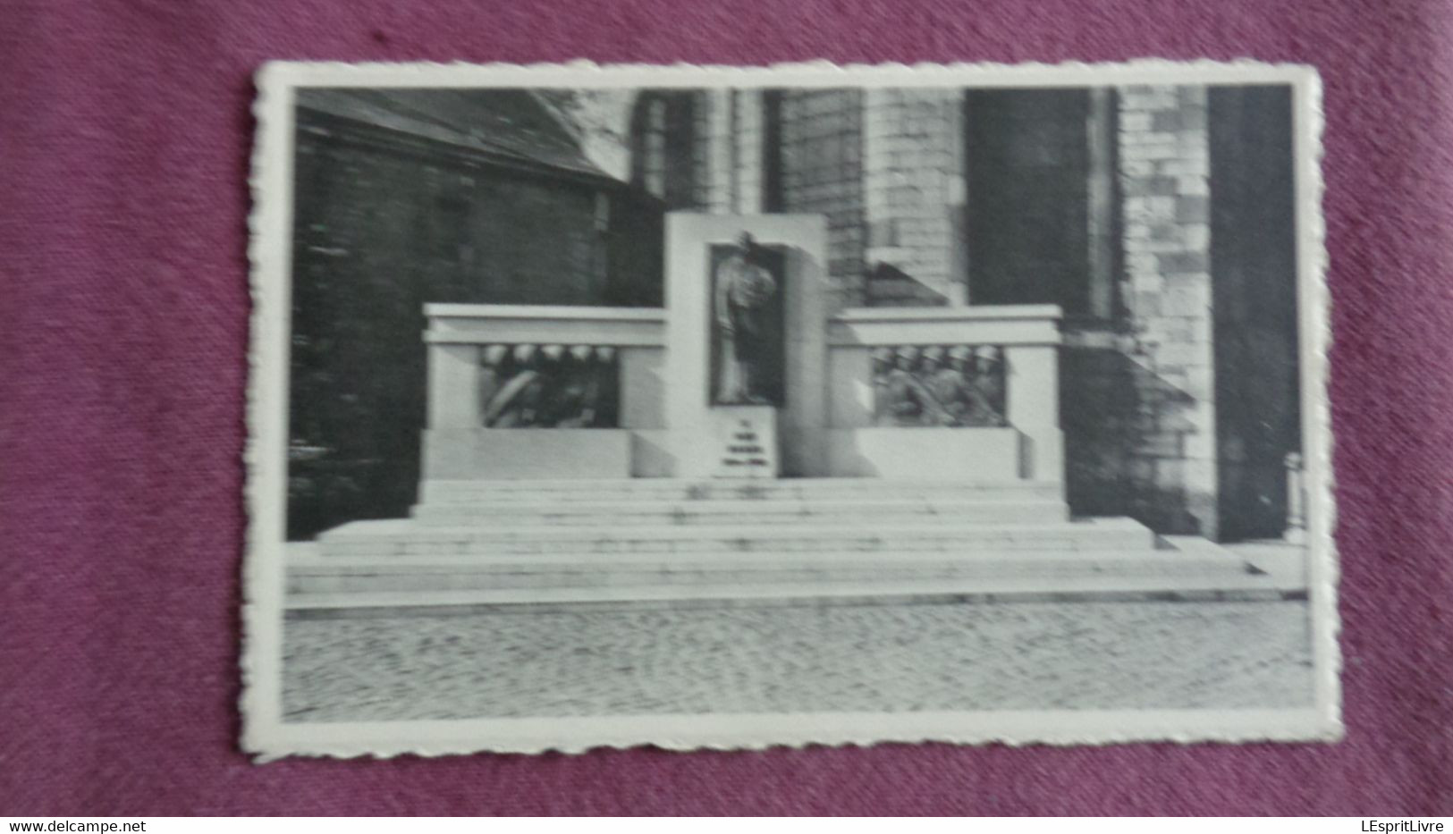 FLEURUS Monument Aux Morts Guerre 14 18 Hainaut België Belgique Carte Postale Postcard - Fleurus