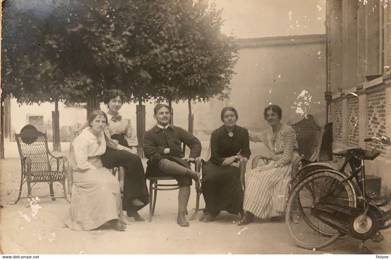 Nemours - Carte Photo - Groupe De Personnes , Famille - Nevers