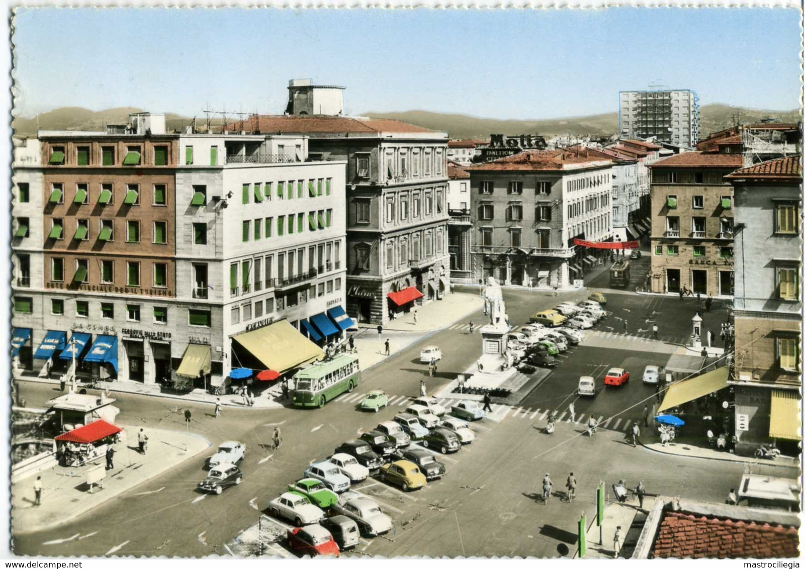 LIVORNO  Piazza Cavour  Via Ricasoli  Biglietteria Ferrovie Dello Stato  Perugina  Motta - Livorno