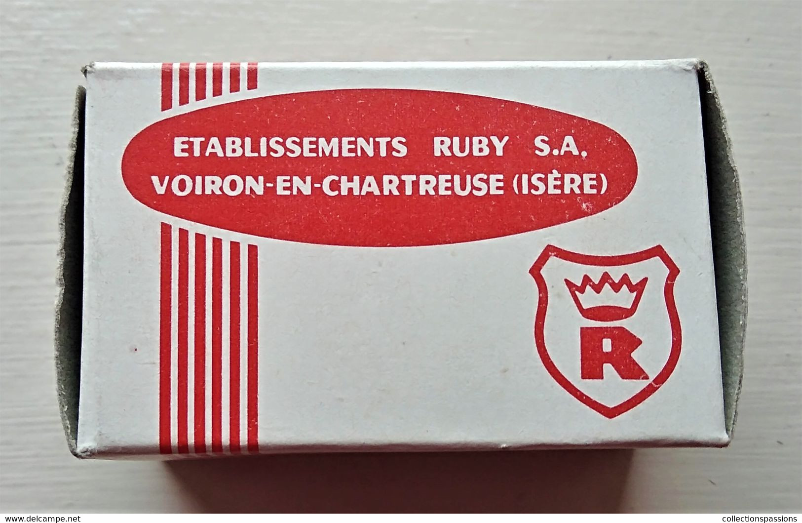 - Ancienne Boite En Carton - Bande De Gaze Hydrophile " RUBY S.A " - Objet De Collection - Pharmacie - - Medical & Dental Equipment