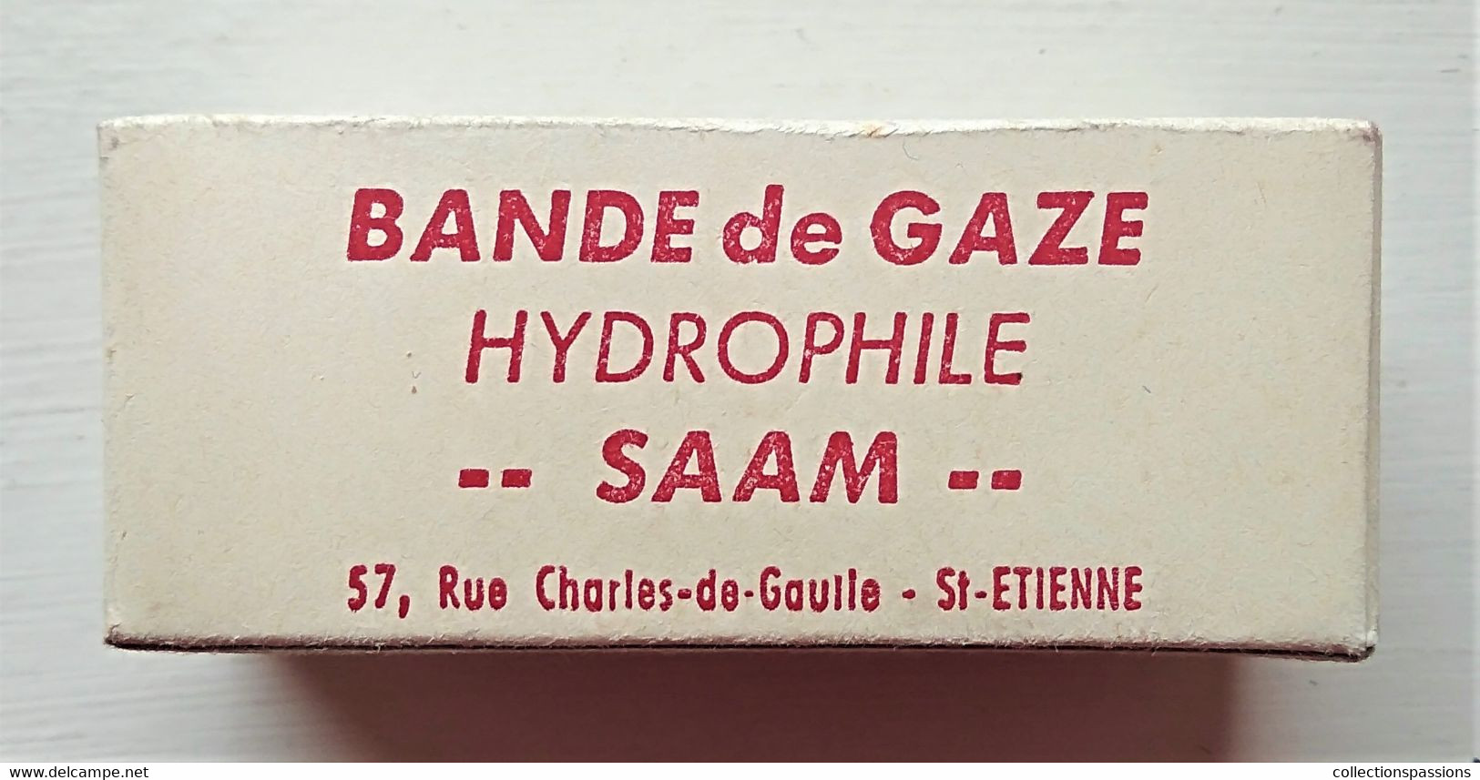 - Ancienne Boite En Carton - Bande De Gaze Hydrophile " SAAM " - Objet De Collection - Pharmacie - - Matériel Médical & Dentaire